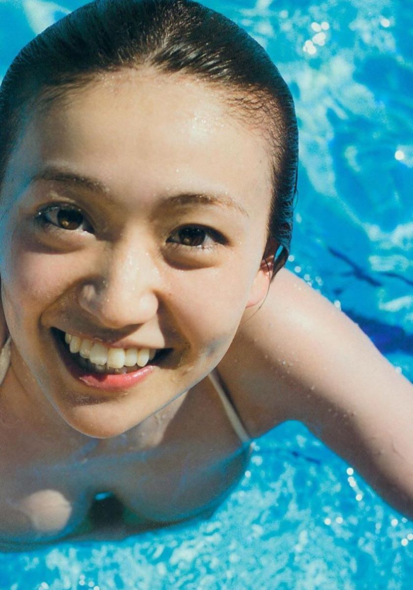 大島優子のオカズ写真集「脱ぎやがれ！」画像 50