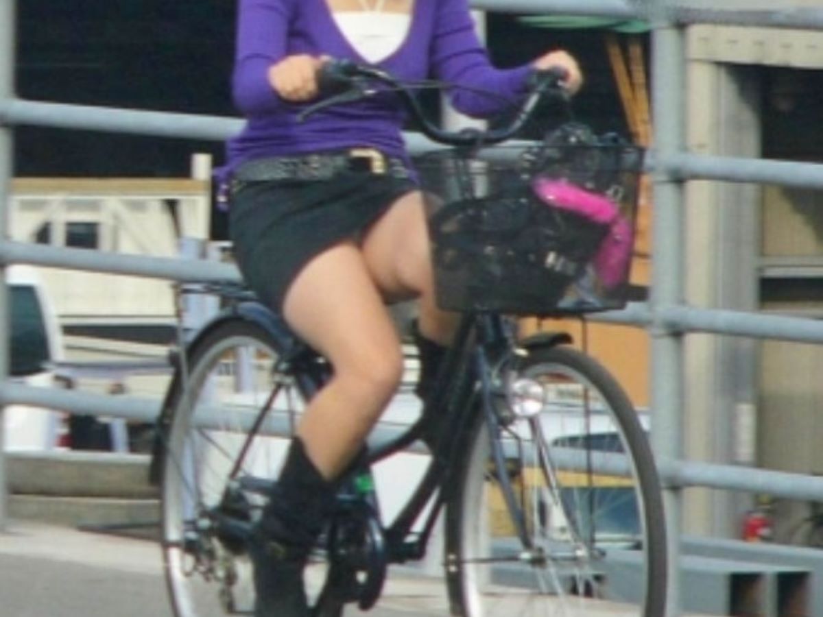 自転車のパンチラ画像 108