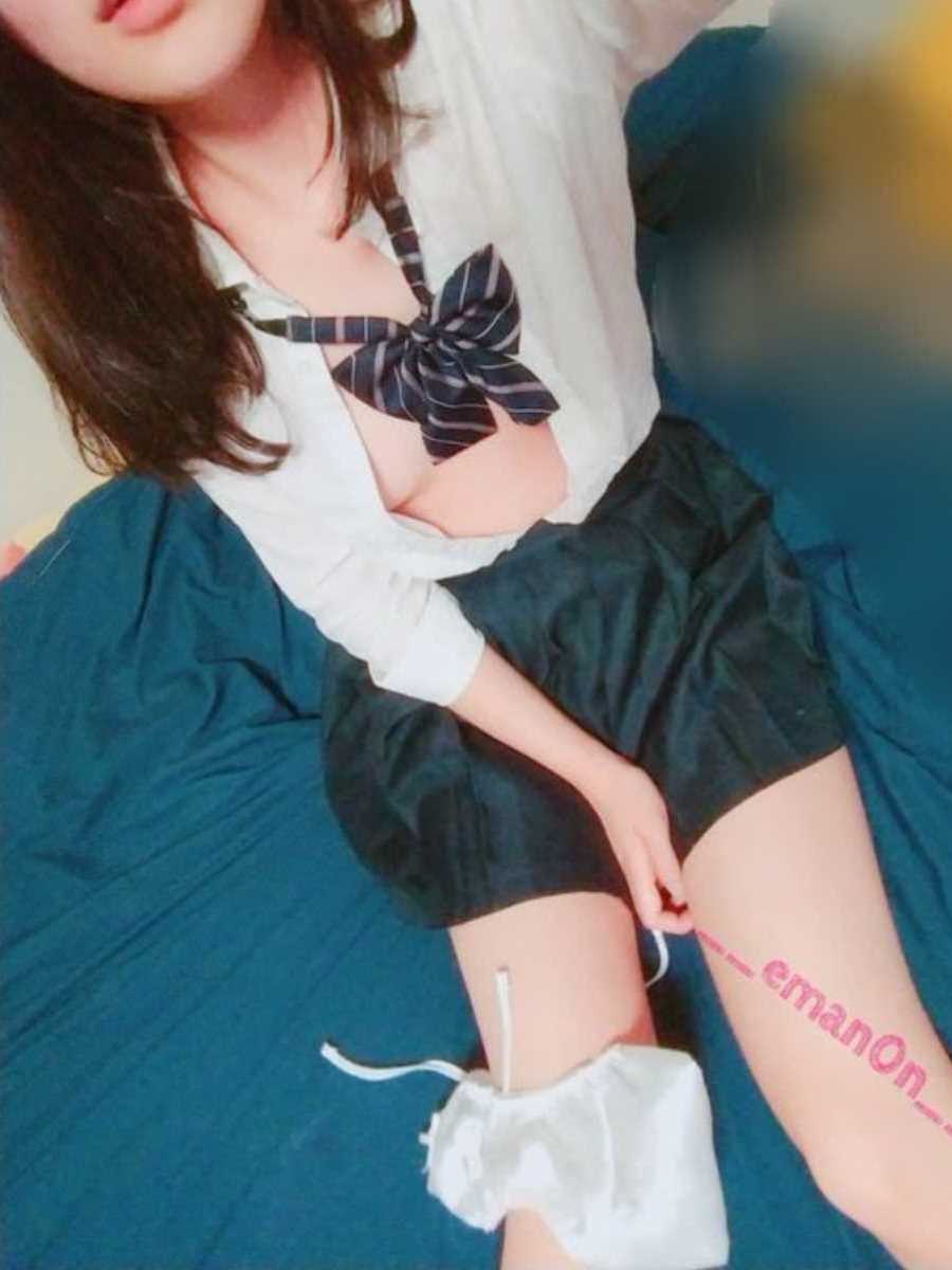 女子高生の自撮りエロ画像 9