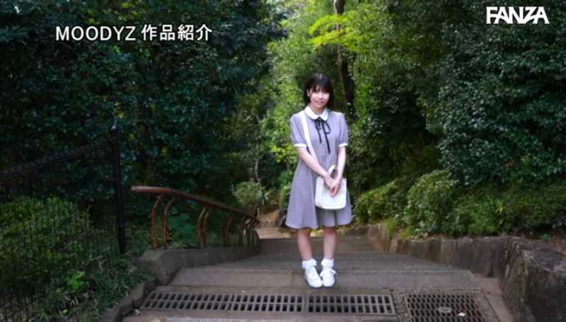 巨乳の低身長女子 佐久良咲希 エロ画像 14