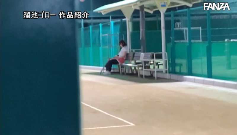 テニススクールに通う人妻 夏川あゆみ エロ画像 15
