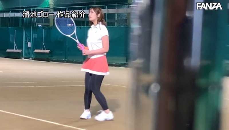 テニススクールに通う人妻 夏川あゆみ エロ画像 35